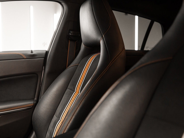 MERCEDES Clase CLA 250 Aut. OrangeArt Ed. Shooting Br.