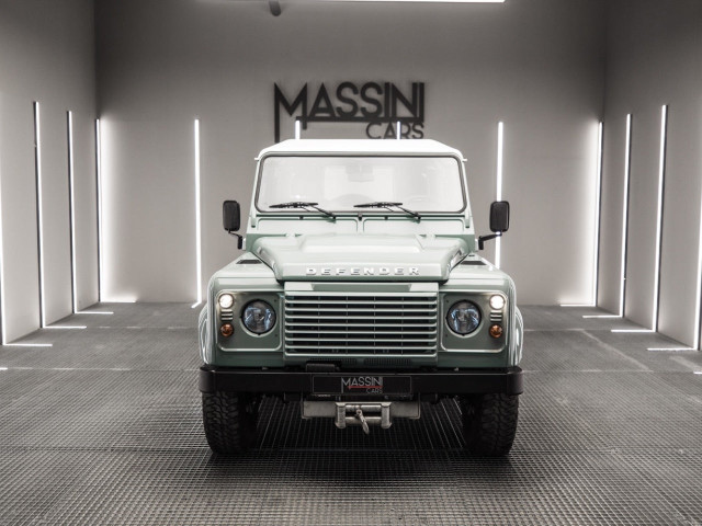 LAND ROVER Defender 90 SW E