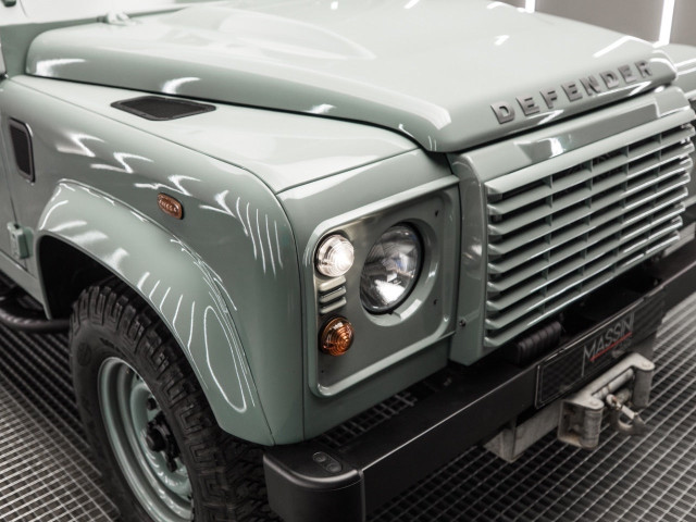 LAND ROVER Defender 90 SW E