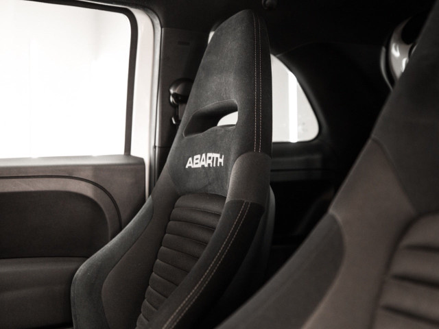 ABARTH 500 595 Competizione 1.4 16v TJet 132kW E6