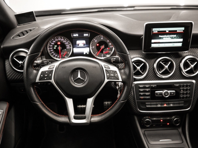 MERCEDES Clase A 200 d AMG Line