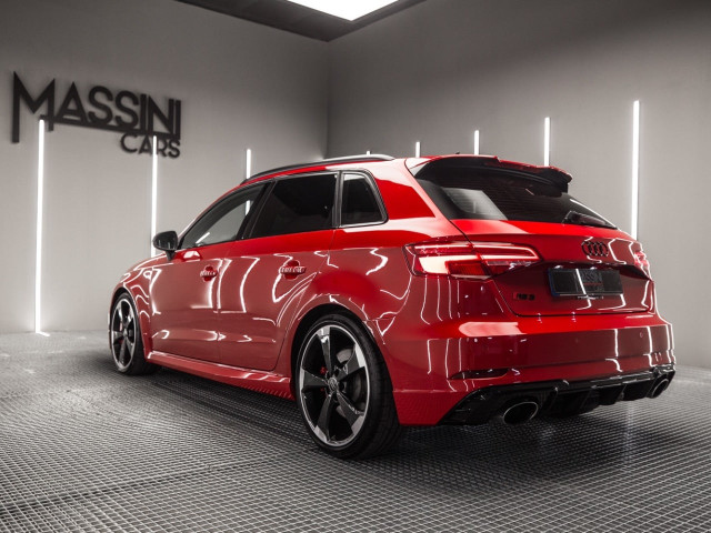 AUDI A3 RS3 Sportback TFSI 294kW quattro S tron