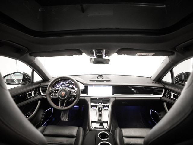 PORSCHE Panamera 4 EHybrid