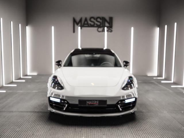 PORSCHE Panamera 4 EHybrid