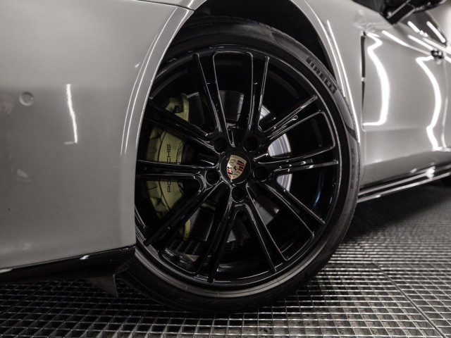 PORSCHE Panamera 4 EHybrid