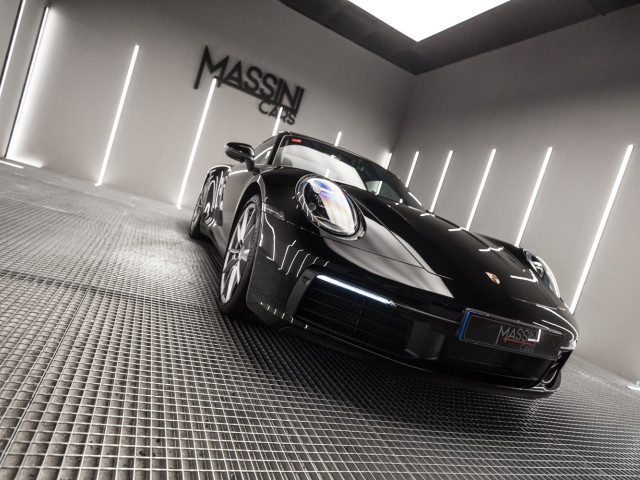 PORSCHE 911 Carrera 4S