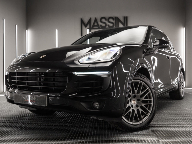 PORSCHE Cayenne Diesel Platinum Edition