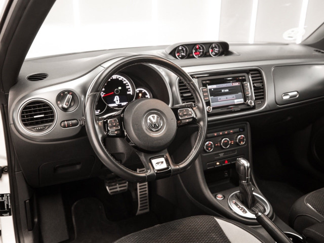 VOLKSWAGEN Beetle 2.0 TSI 200cv RLine
