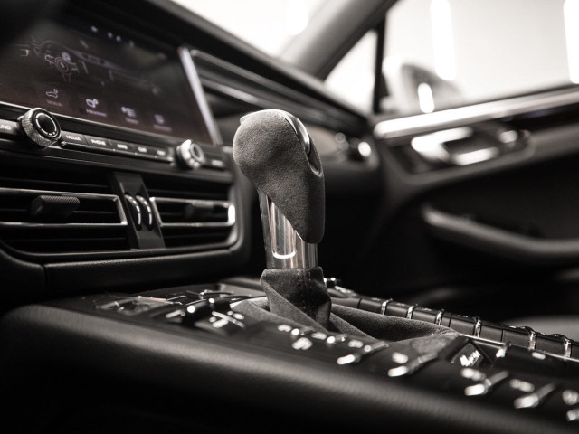 PORSCHE Macan S