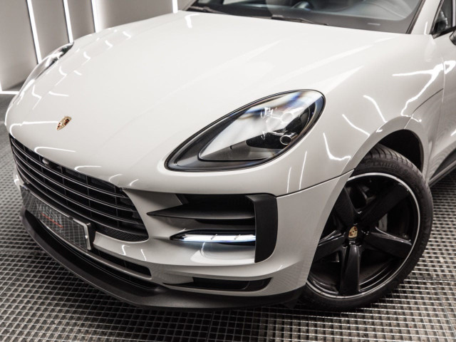 PORSCHE Macan S