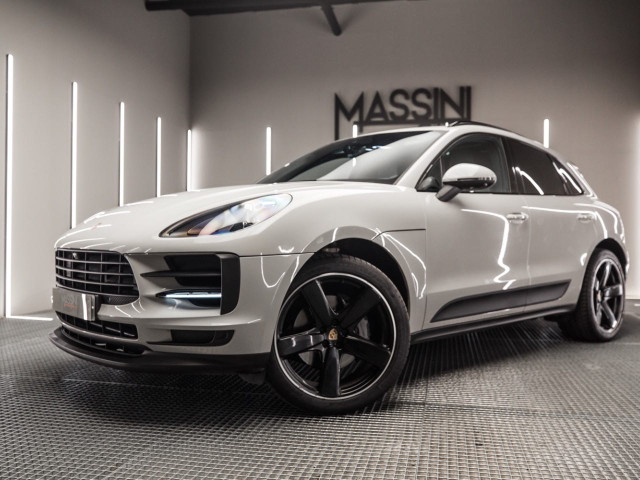 PORSCHE Macan S