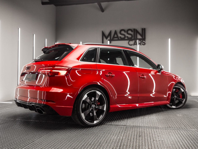 AUDI A3 RS3 Sportback TFSI 294kW quattro S tron