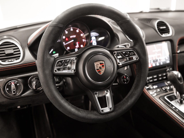 PORSCHE 718 Cayman GTS