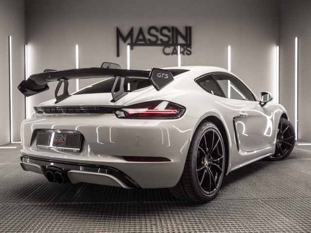 PORSCHE 718 Cayman GTS