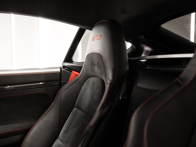 PORSCHE 718 Cayman GTS