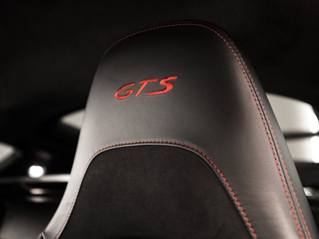 PORSCHE 718 Cayman GTS