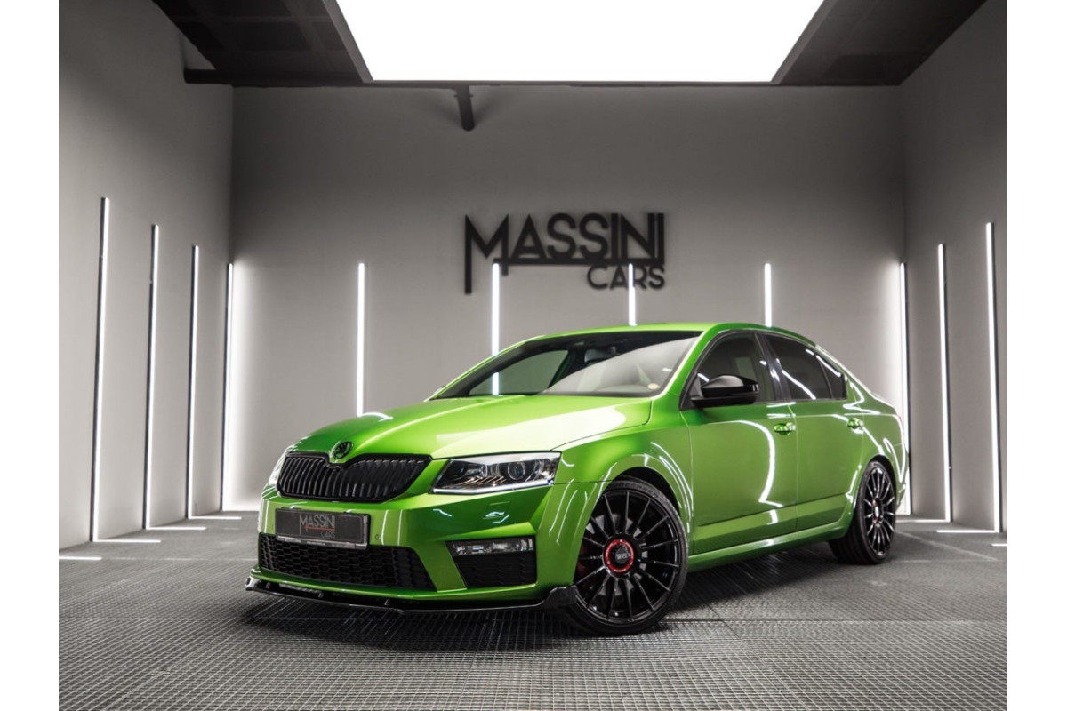 SKODA Octavia 2.0 TSI 220cv RS