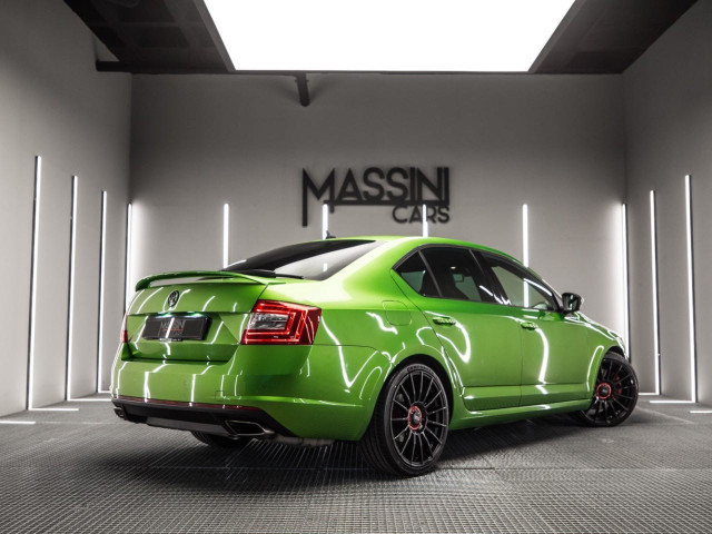 SKODA Octavia 2.0 TSI 220cv RS
