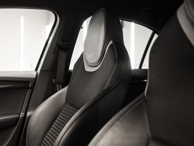 SKODA Octavia 2.0 TSI 220cv RS