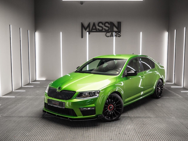 SKODA Octavia 2.0 TSI 220cv RS