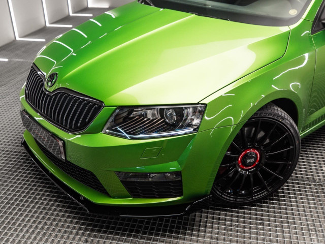 SKODA Octavia 2.0 TSI 220cv RS