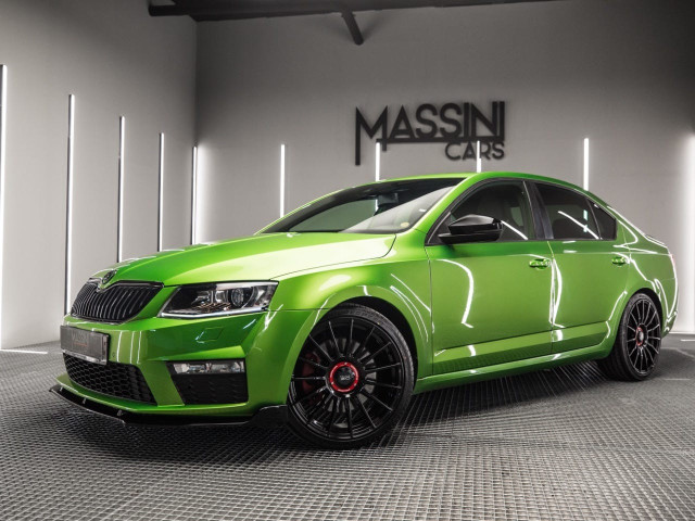 SKODA Octavia 2.0 TSI 220cv RS