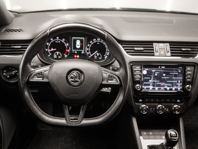 SKODA Octavia 2.0 TSI 220cv RS