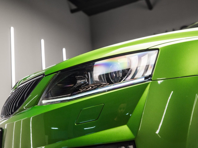 SKODA Octavia 2.0 TSI 220cv RS
