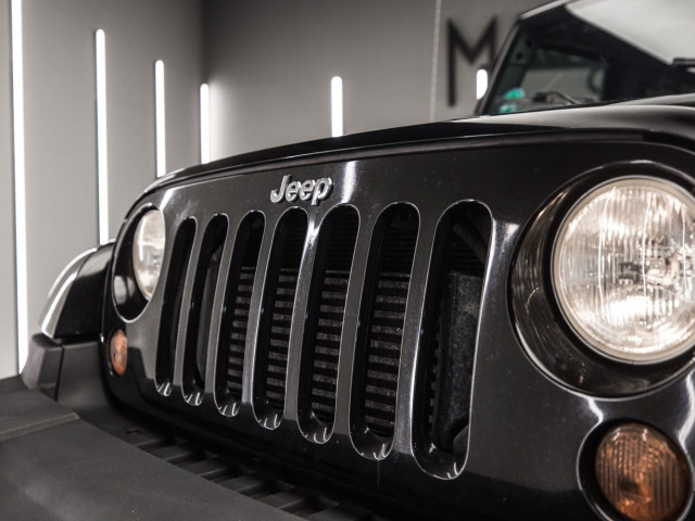JEEP Wrangler Unlimited 2.8 CRD Sahara Auto