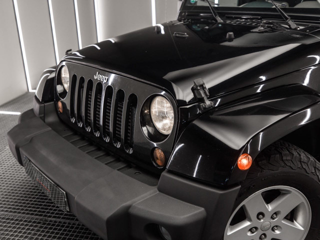 JEEP Wrangler Unlimited 2.8 CRD Sahara Auto
