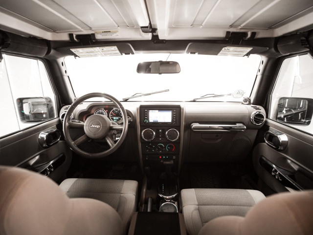 JEEP Wrangler Unlimited 2.8 CRD Sahara Auto