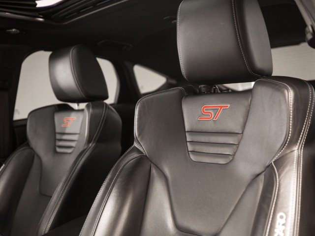 FORD Focus 2.0 EcoBoost 250 ST