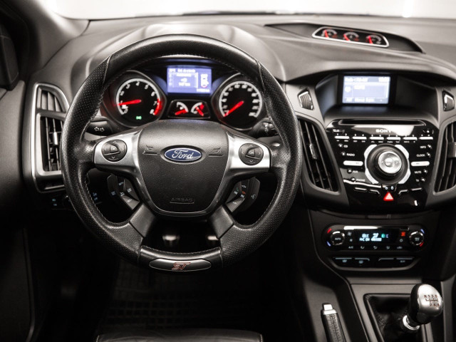 FORD Focus 2.0 EcoBoost 250 ST