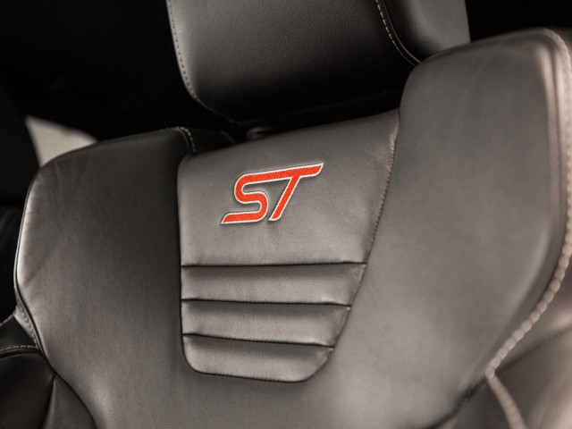 FORD Focus 2.0 EcoBoost 250 ST
