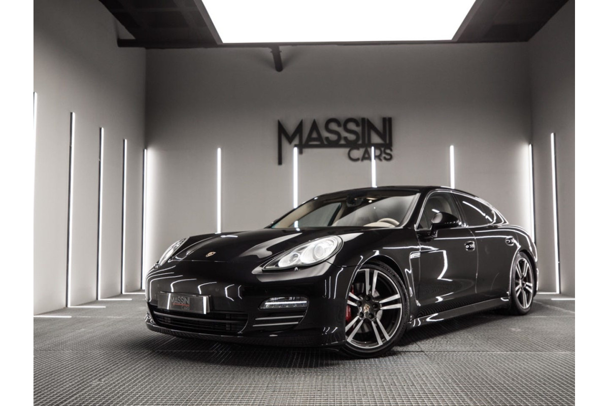 PORSCHE Panamera 4S
