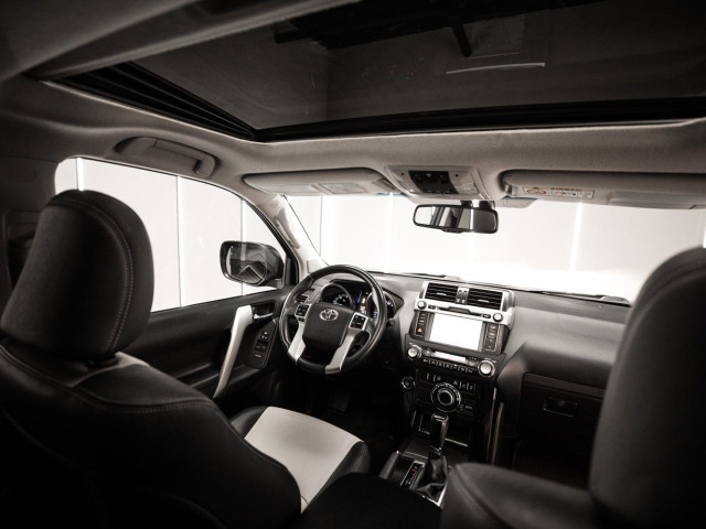 TOYOTA Land Cruiser 3.0 D4D VX AUTO