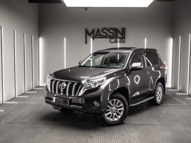 TOYOTA Land Cruiser 3.0 D4D VX AUTO