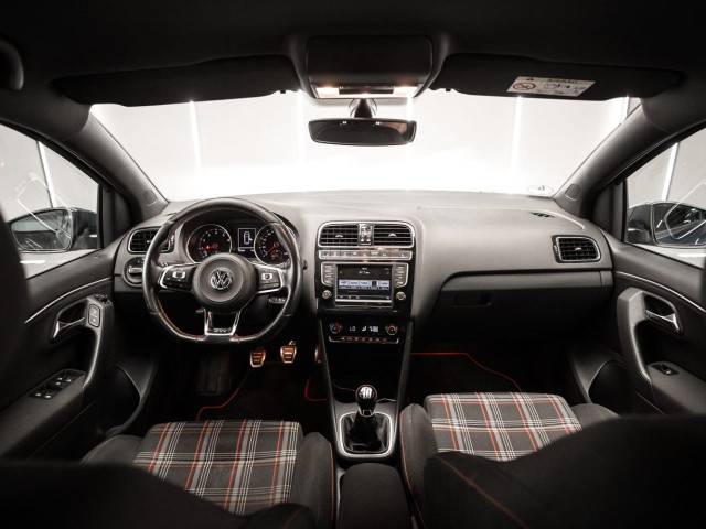 VOLKSWAGEN Polo GTI 1.8 TSI BMT