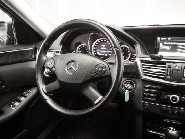 MERCEDES Clase E 200 Blue Efficiency Avantgarde