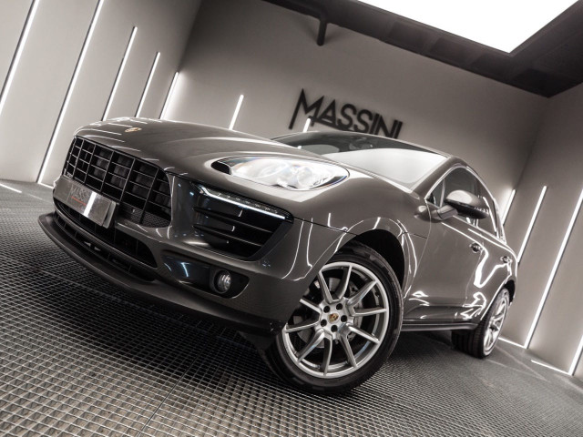 PORSCHE Macan S